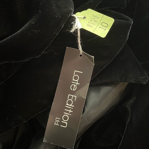 NWT Late Edition x Vintage 1980s-1970s Union Made Black Velvet Mini Dress - Picture 13 of 16